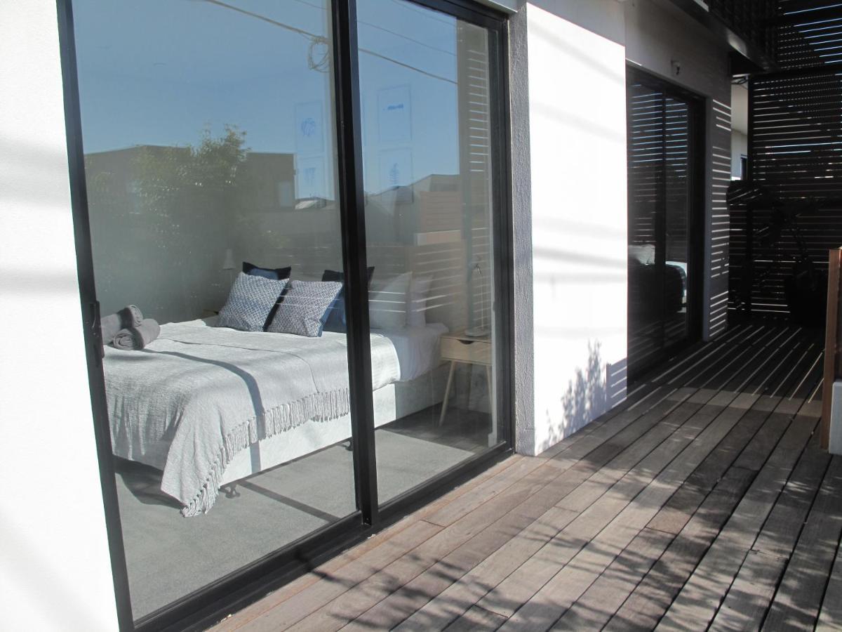 Modern 3 Bedroom Apt With Free Parking, Netflix, Wifi & Welcome Wine By Bnb Pro 멜번 외부 사진